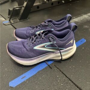 Brooks glycerin gts 22